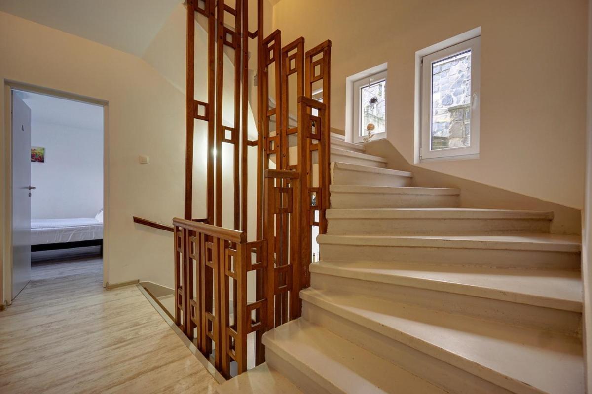 Alba Guest house 3*